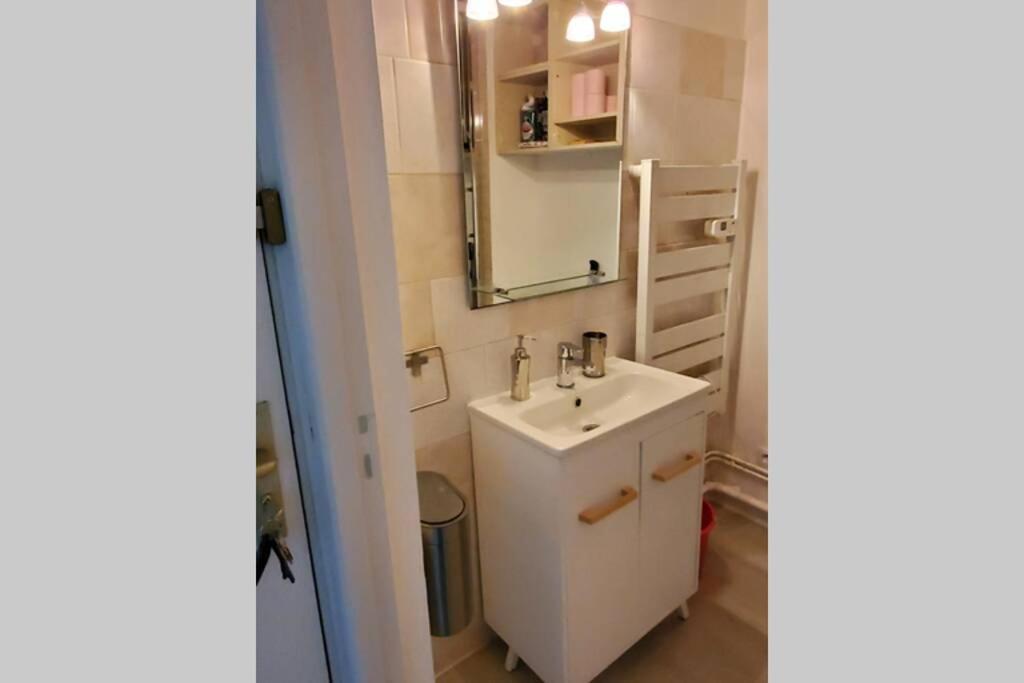 דירות Joli Petit Studio Au Centre De Carry Le Rouet מראה חיצוני תמונה